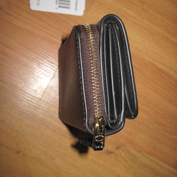 Brand New Coach Leather Logo Trifold Wallet - Picture 5 of 7